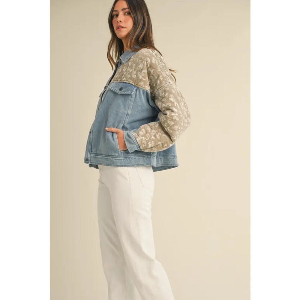 ☀️Mable Womens Paisley Print Contrast Denim Jacket Blue Size M - Picture 2 of 8